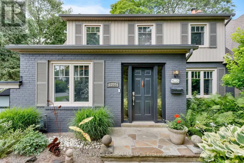 Detached at 1364 ISLINGTON AVENUE, Toronto