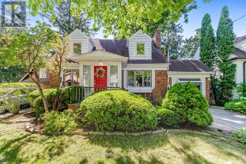 Detached at 29 MATTICE ROAD, Toronto