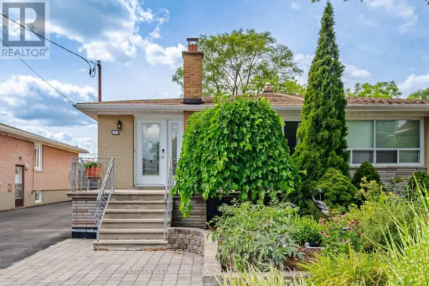 Semi-Detached/Link at 4 CAMEO CRESCENT, Toronto