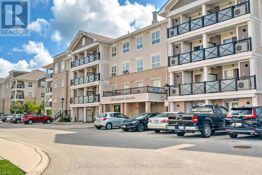 Apartment at 406 - 1045 NADALIN HEIGHTS, Milton