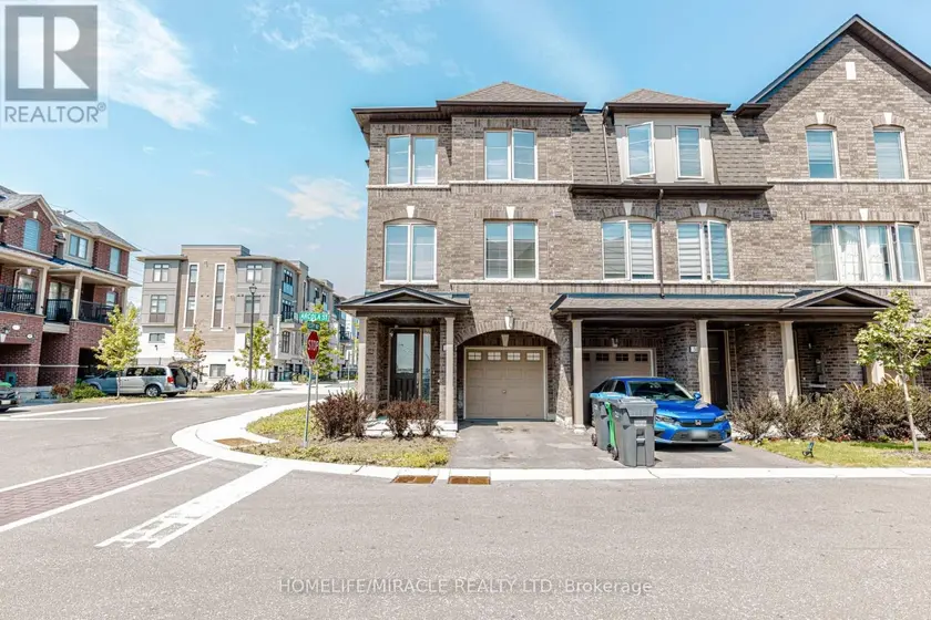 Townhouse at 32 ARCOLA STREET