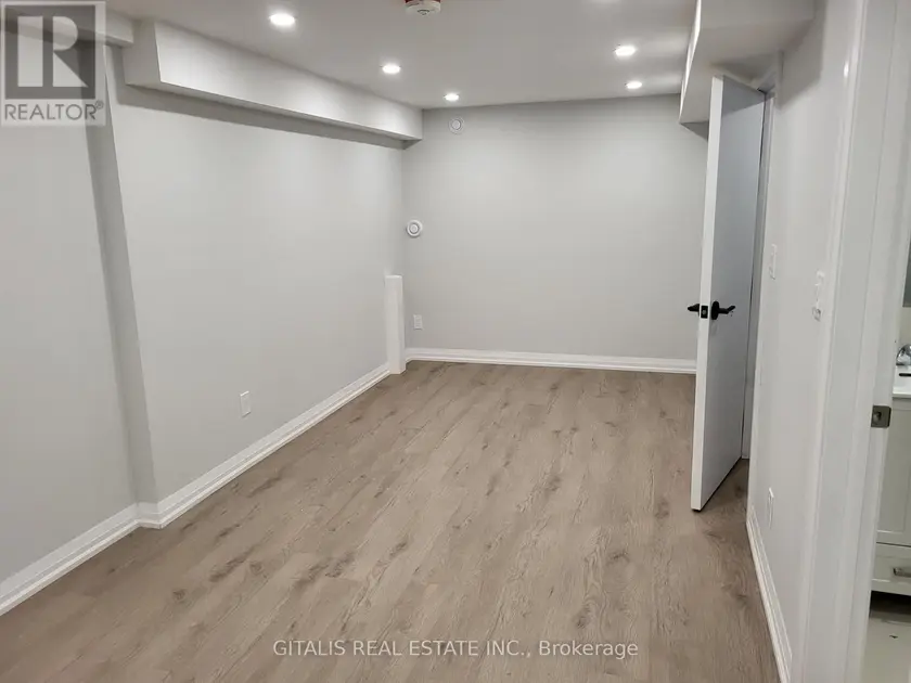 Detached at B2 - 195 OAKMOUNT ROAD N, Toronto