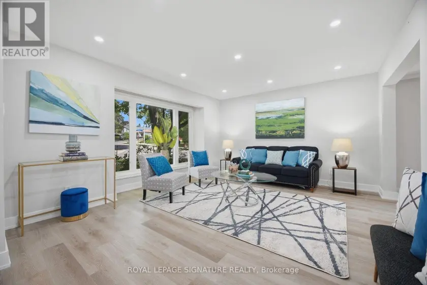 Semi-Detached/Link at 1345 PLAYFORD ROAD, Mississauga