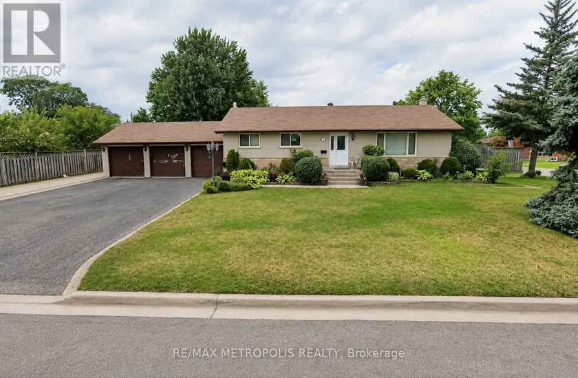 Detached at UPPER - 37 CARLYLE CRESCENT, Brampton