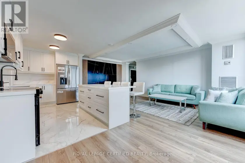 Apartment at 301 - 3170 KIRWIN AVENUE, Mississauga