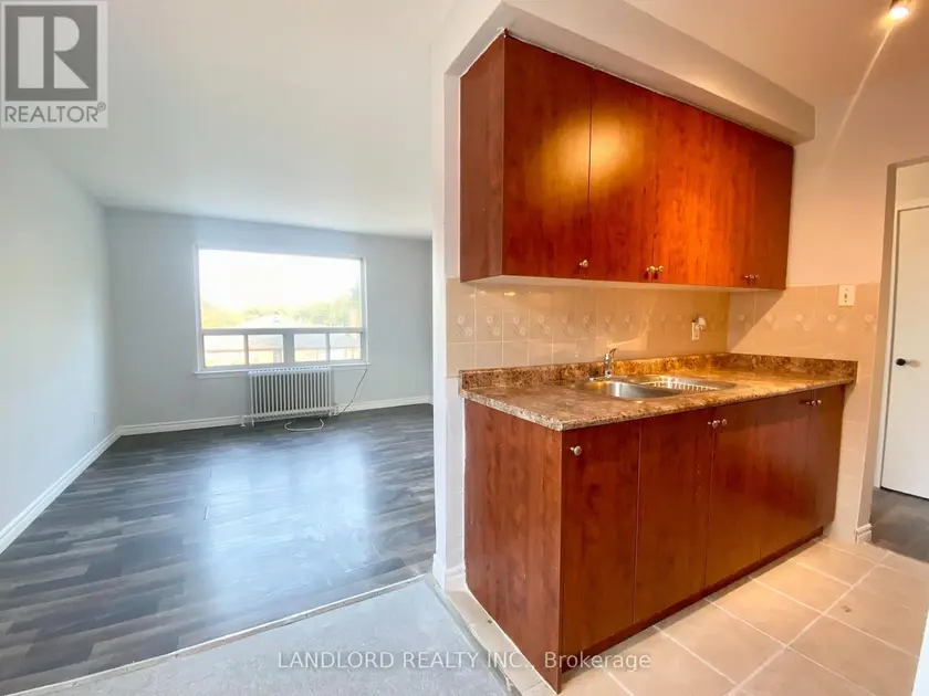 Multiplex at 4 - 127 SCARLETT ROAD, Toronto