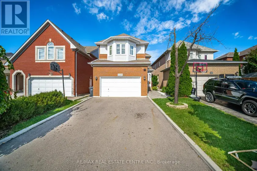 Detached at 2485 STRATHMORE CRESCENT N, Mississauga
