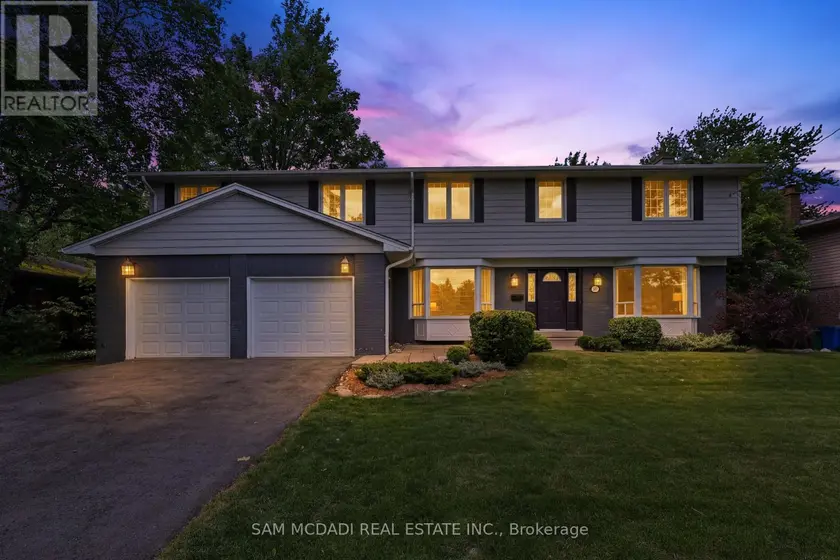 Detached at 1449 TRUSCOTT DRIVE, Mississauga