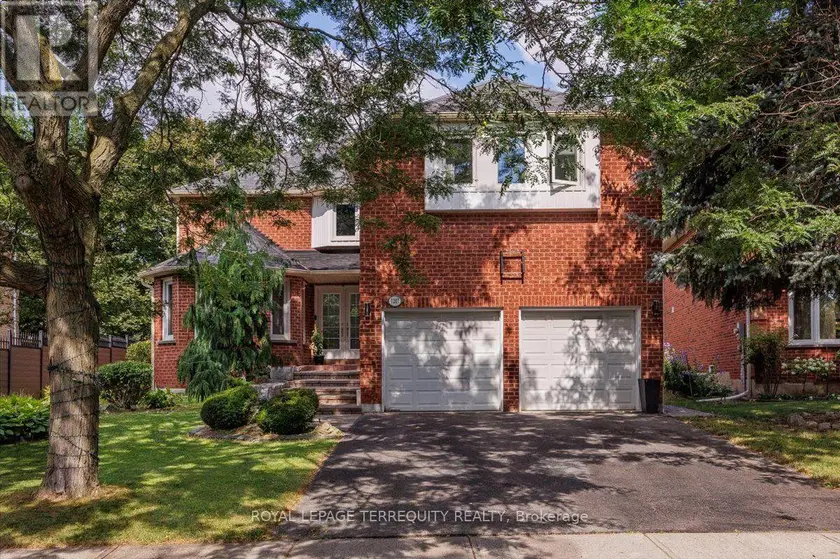Detached at 1207 DOGWOOD CRESCENT, Oakville