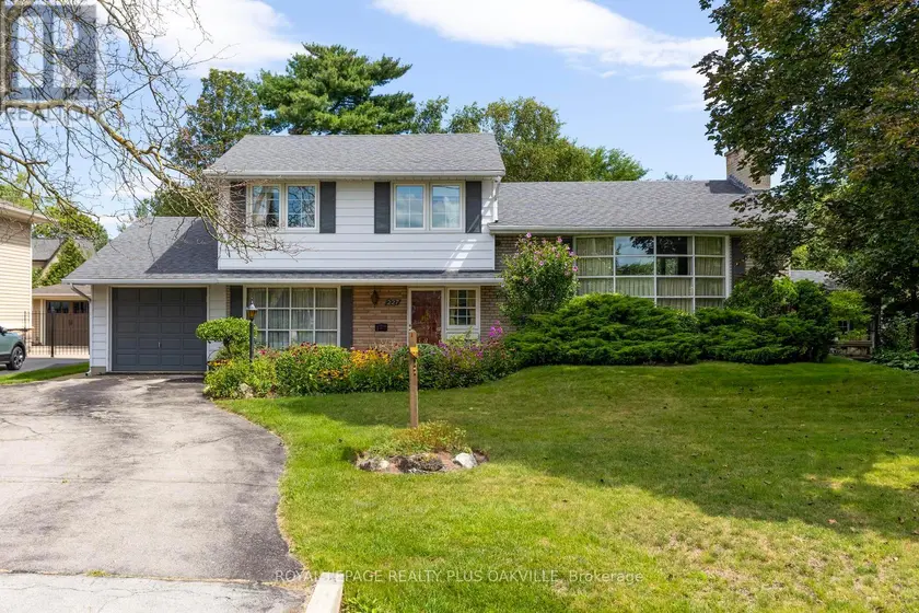 Detached at 227 SANDWELL DRIVE, Oakville
