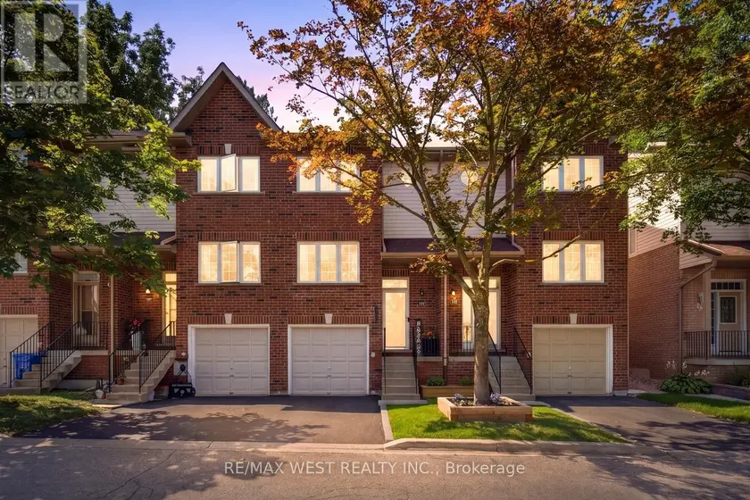 Townhouse at 10 - 5 SPRING STREET, Orangeville