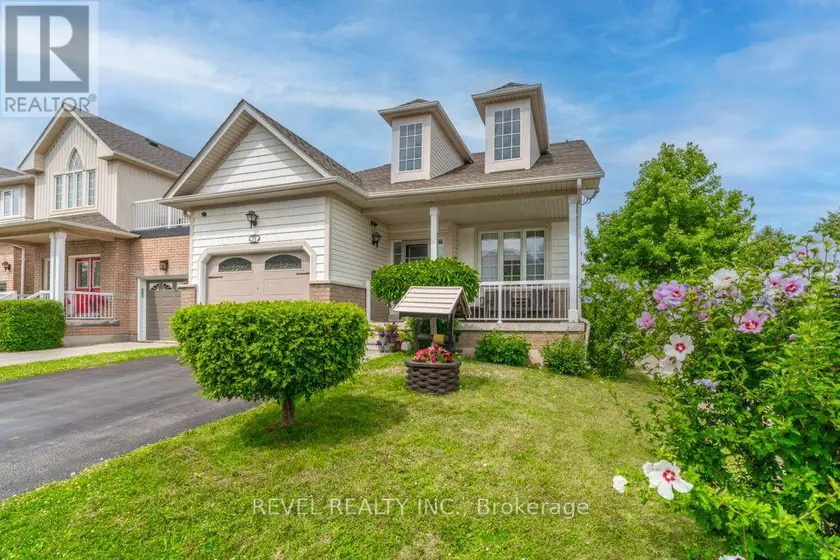 Detached at 71 LIVINGSTON ROAD, Milton