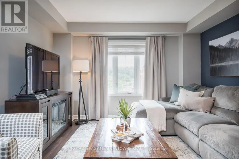 Townhouse at 275 EVES GATE, Milton