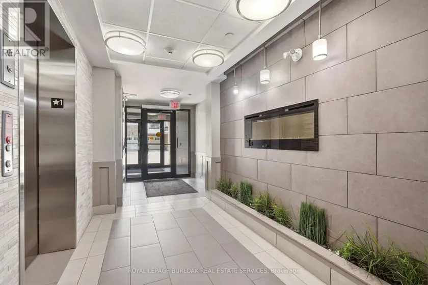 Apartment at 309 - 1045 NADALIN HEIGHTS, Milton