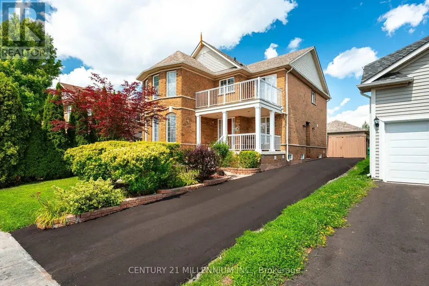 Detached at 33 FLETCHERS CREEK BOULEVARD, Brampton