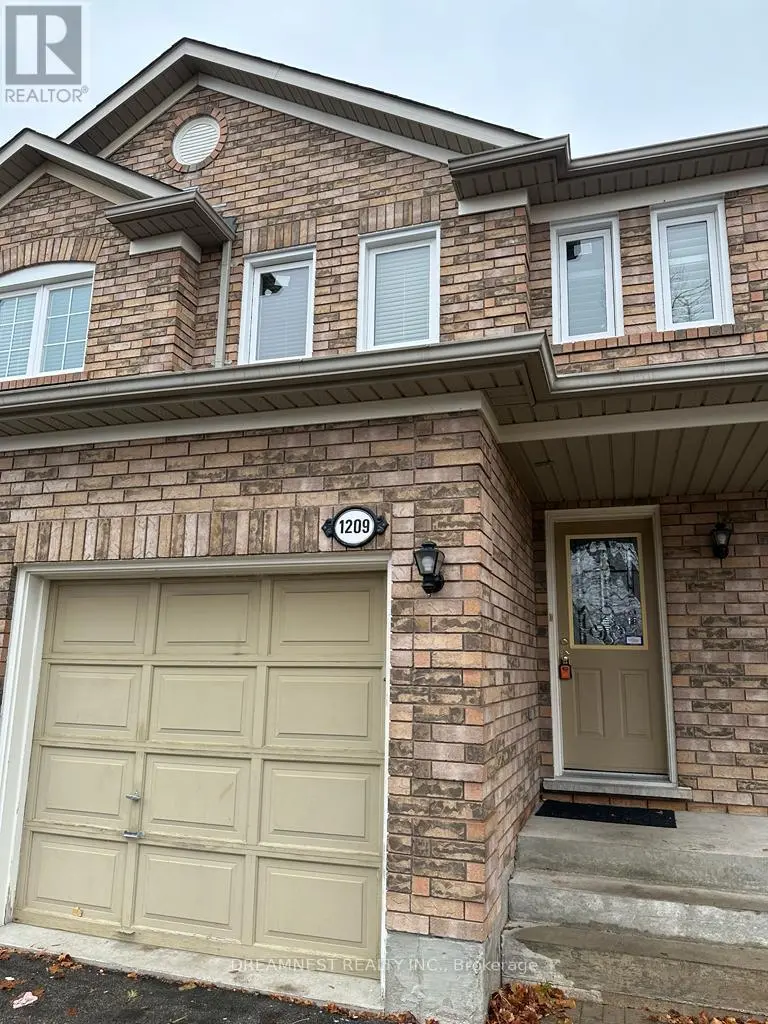 Semi-Detached/Link at 1209 QUEST CIRCLE, Mississauga