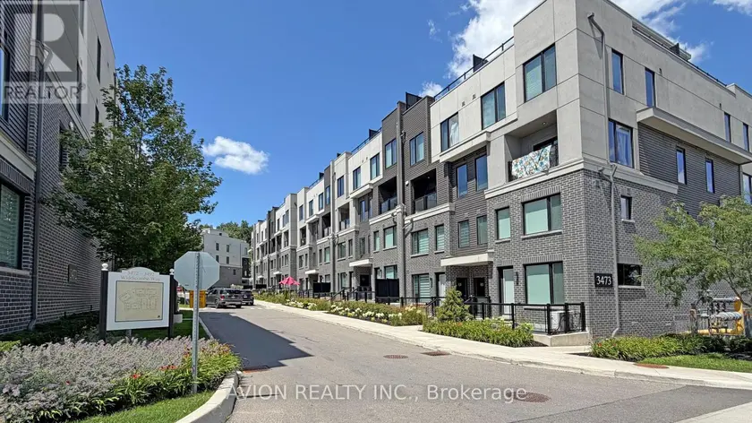 Townhouse at 8 - 3473 WIDDICOMBE WAY, Mississauga