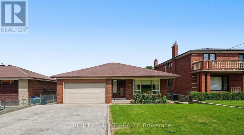 Detached at 84 RAVEN ROAD, Toronto
