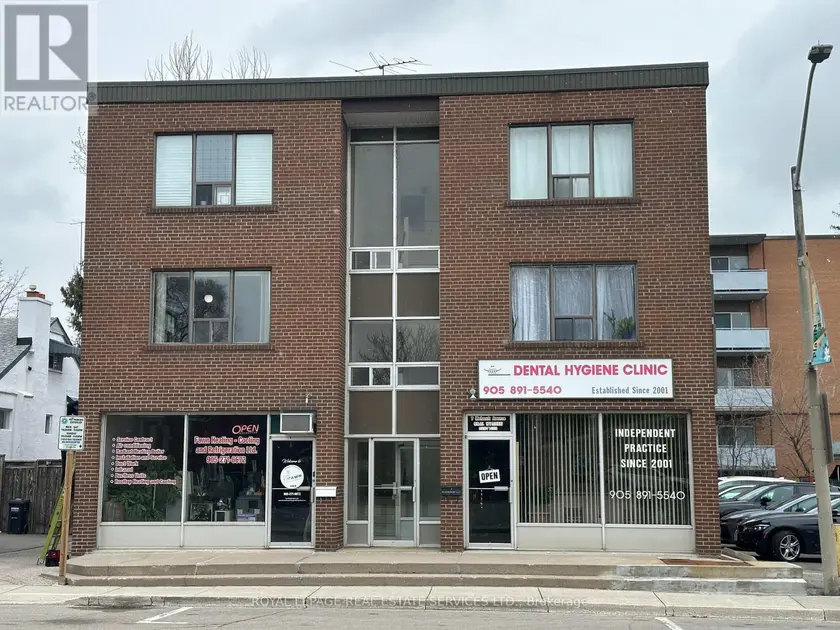 Multiplex at 2 - 7 MOHAWK AVENUE, Mississauga