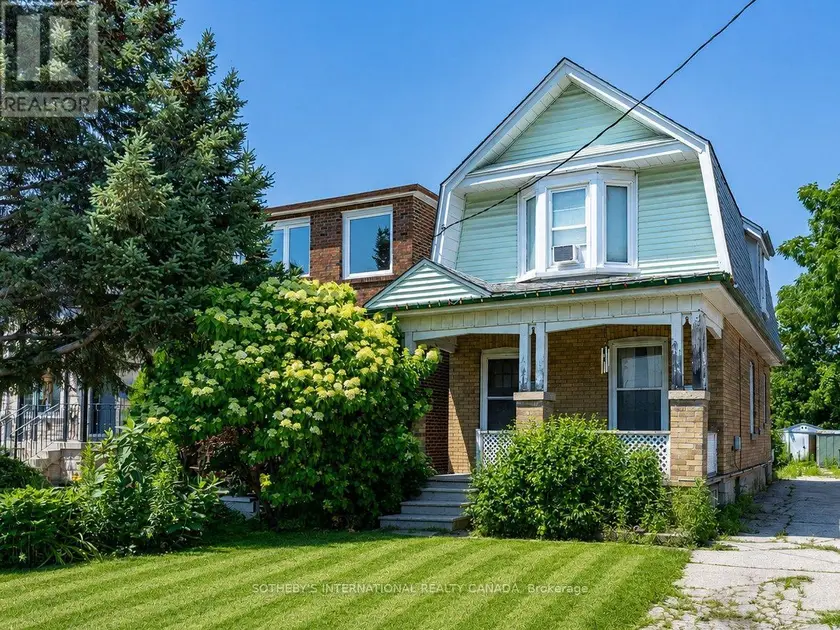 Detached at 4 MARSHALL BOULEVARD, Toronto