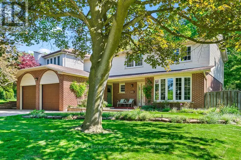 Detached at 255 SPRING GARDEN ROAD, Oakville