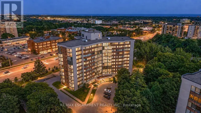 Apartment at 202 - 1230 MARLBOROUGH COURT, Oakville