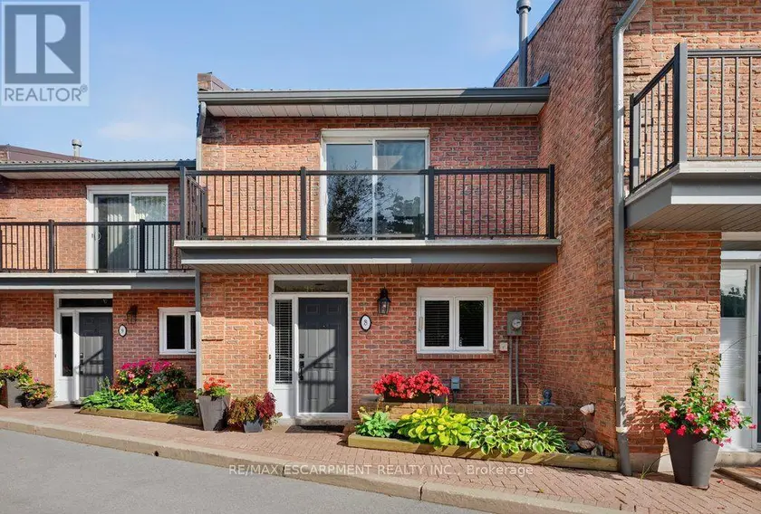 Townhouse at 8 - 2136 OLD LAKESHORE ROAD, Burlington