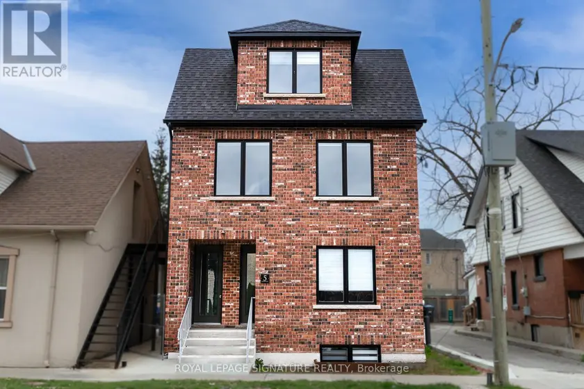 Multiplex at #3 - 5 MILL STREET N, Brampton