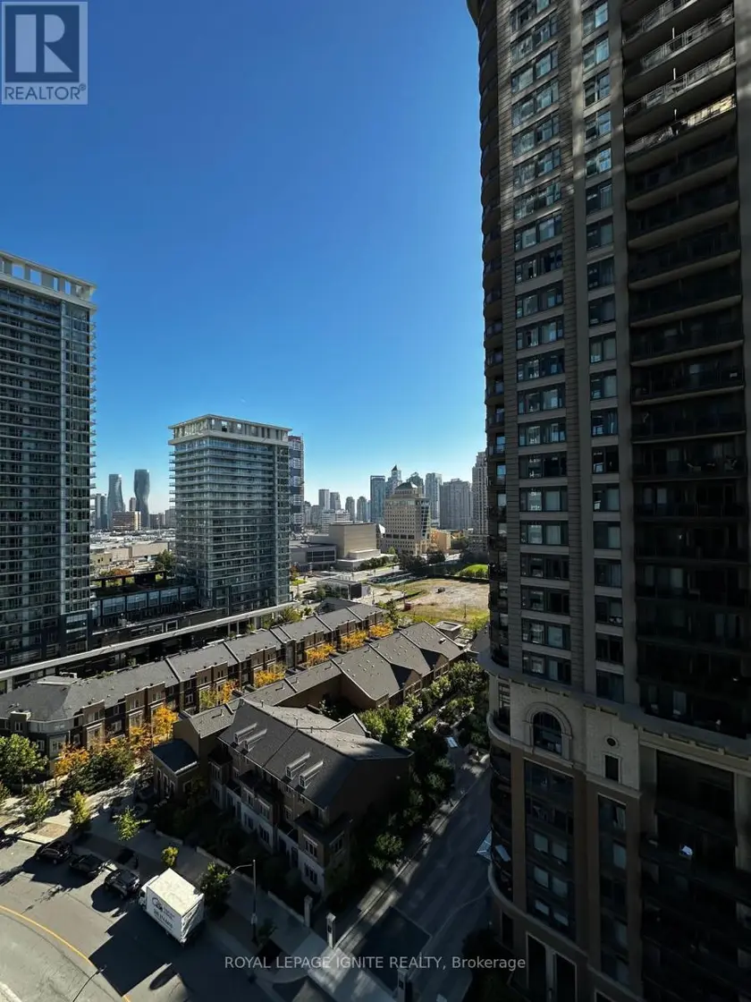 Apartment at 1307 - 395 SQUARE ONE DRIVE, Mississauga