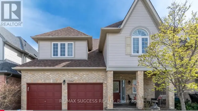 Detached at 5847 SUMMERSIDE DRIVE, Mississauga