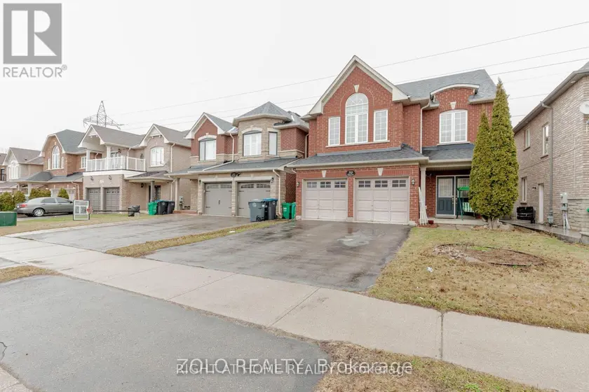 Detached at 30 TATRA CRESCENT, Brampton