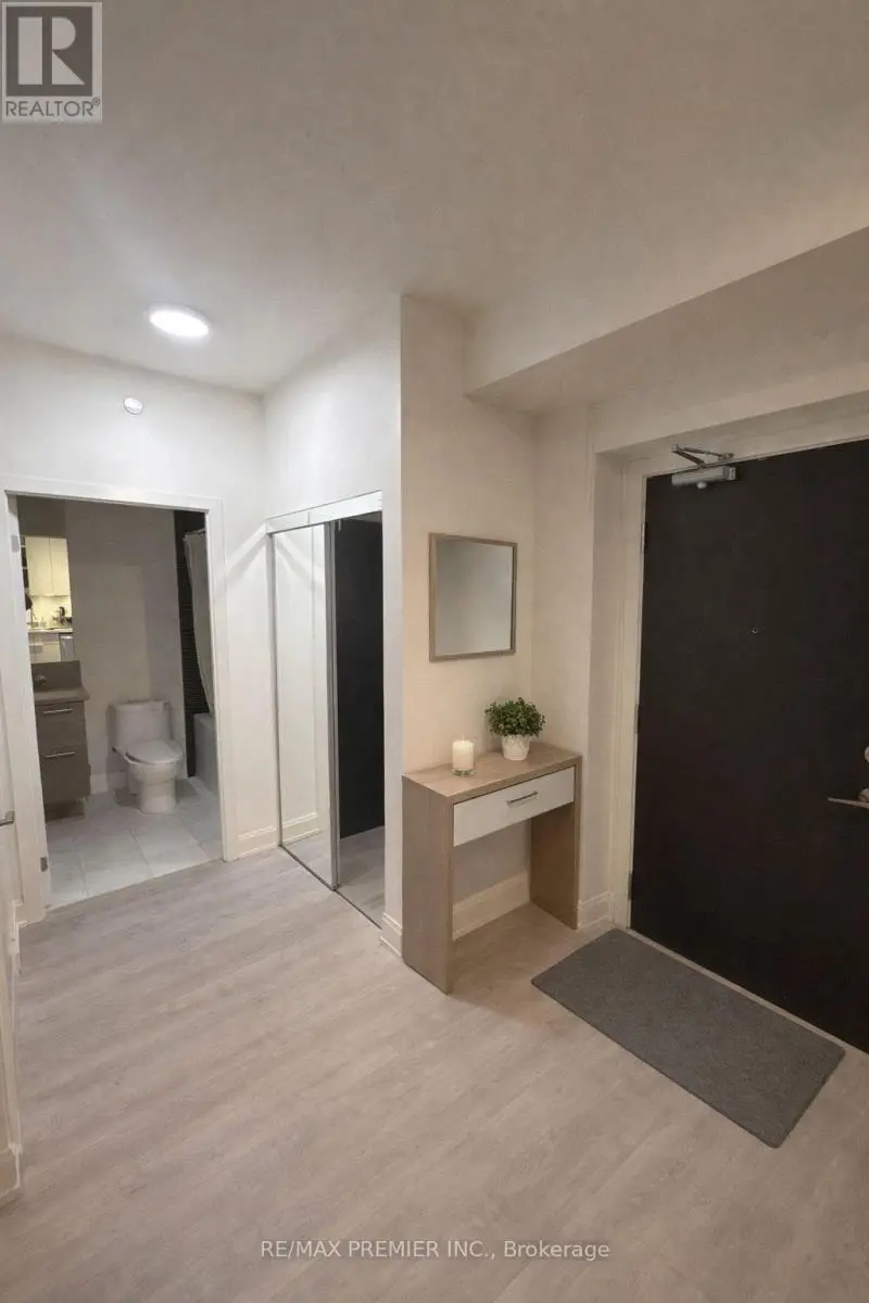 Apartment at 1006 - 33 SHORE BREEZE DRIVE, Toronto