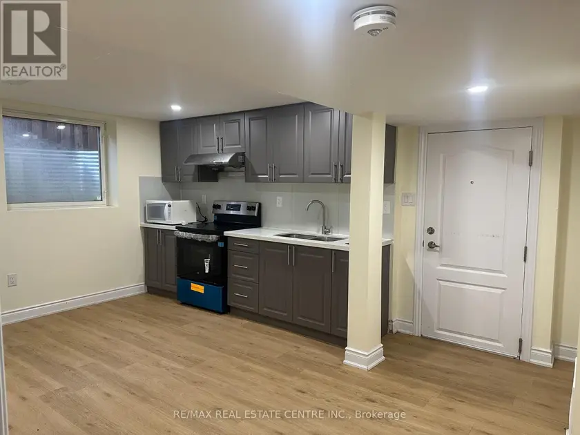 Detached at 31 HASLEMERE AVENUE, Brampton