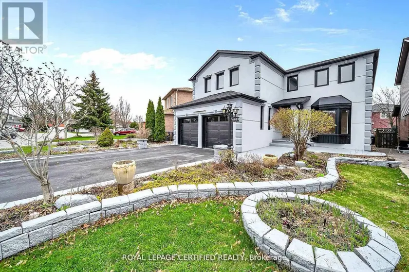 Detached at 6062 PRAIRIE CIRCLE, Mississauga