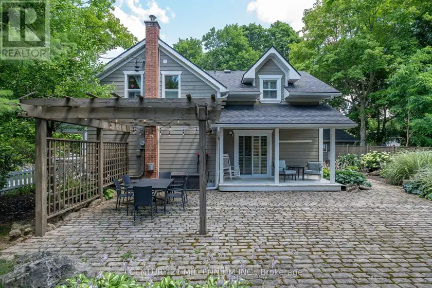 Detached at 255 MACDONALD STREET, Caledon