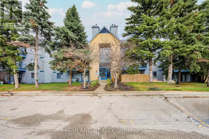 Apartment at 1033 - 95 TRAILWOOD DRIVE, Mississauga