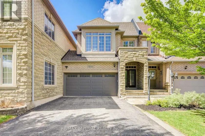 Townhouse at 1233 AGRAM DRIVE, Oakville