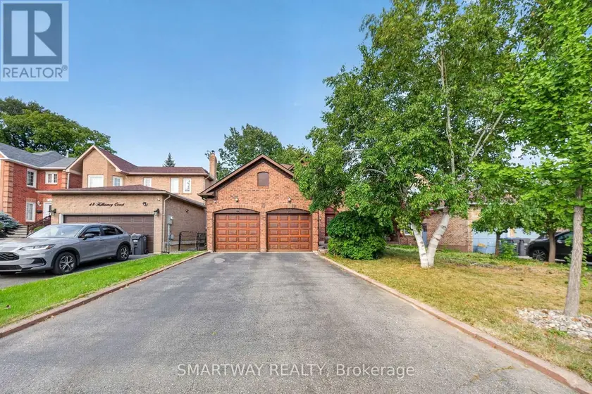 Detached at 50 KILLARNEY COURT, Brampton
