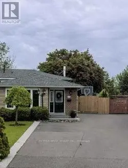 Semi-Detached/Link at 844 EAGLEMOUNT CRESCENT, Mississauga