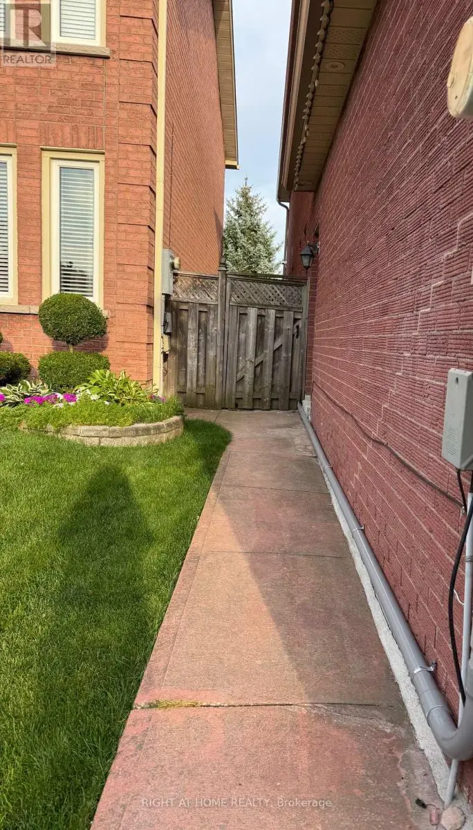 Detached at BASEMENT - 372 WINFIELD TERRACE, Mississauga