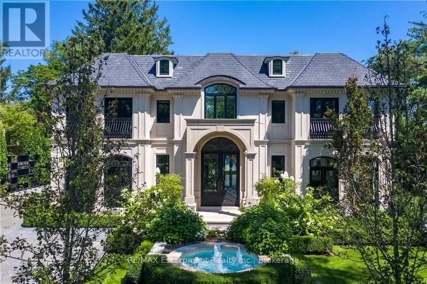 Detached at 15 CHARTWELL ROAD, Oakville