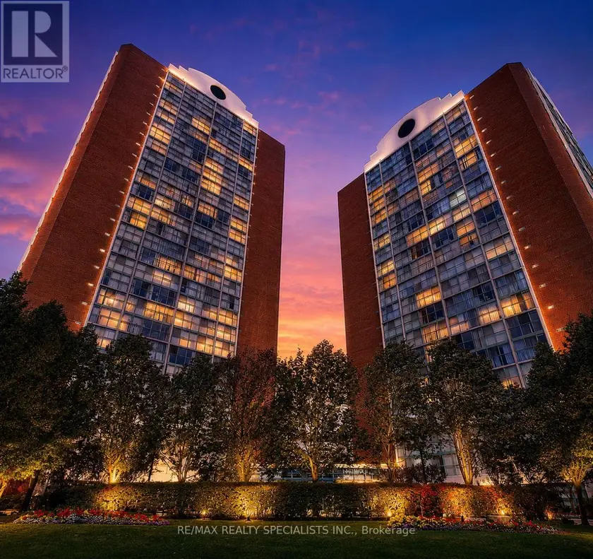 Apartment at 404 - 4205 SHIPP DRIVE, Mississauga