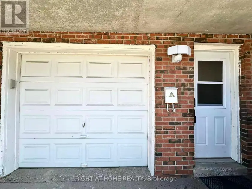 Semi-Detached/Link at LOWER - 4125 BISHOPSTOKE LANE, Mississauga