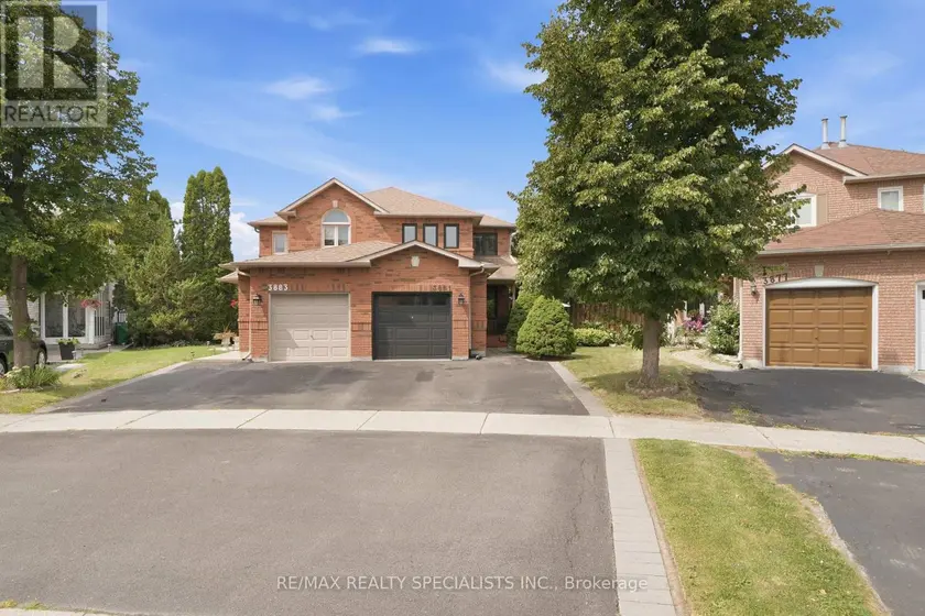 Semi-Detached/Link at 3881 PONDEROSA LANE, Mississauga