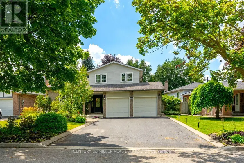 Detached at 619 MOORELANDS CRESCENT, Milton
