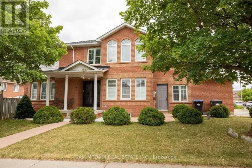 Detached at 19 STERRITT DRIVE, Brampton