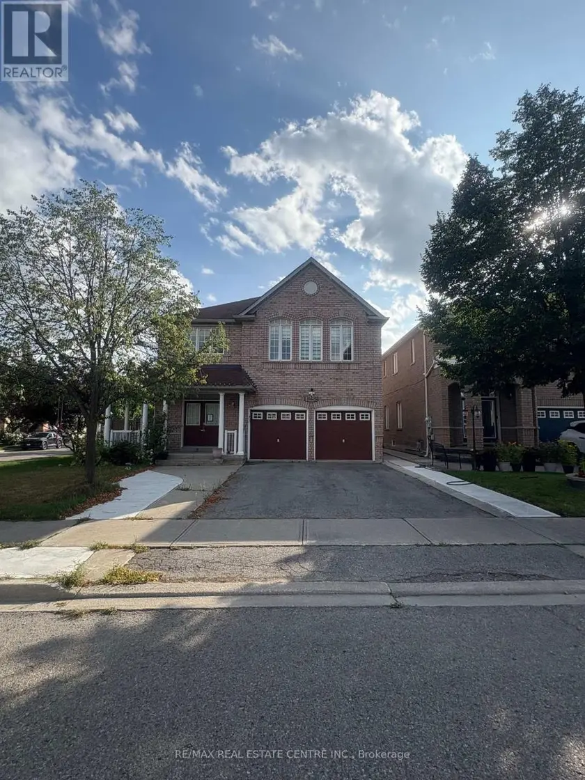Detached at 32 MIDNIGHTSUN TRAIL, Brampton