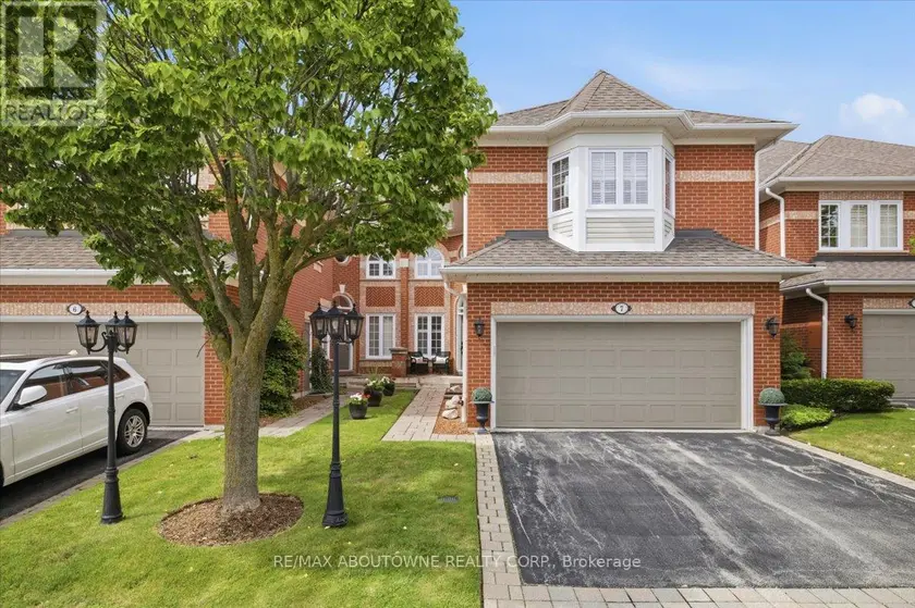 Townhouse at 7 - 2145 COUNTRY CLUB DRIVE, Burlington