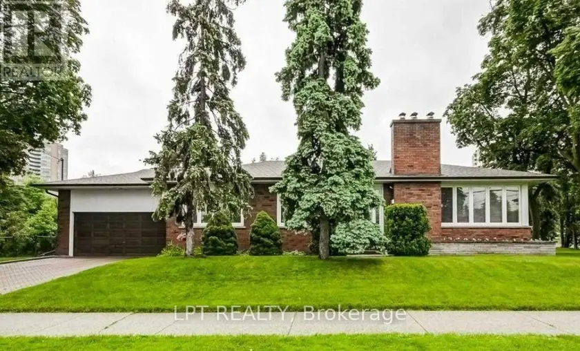 Detached at 27 KINGSVIEW BOULEVARD, Toronto