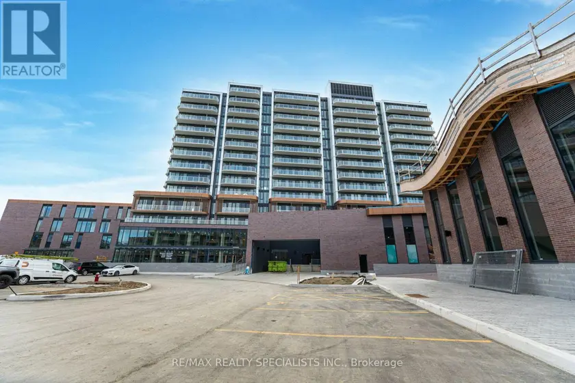 Apartment at 313 - 220 MISSINNIHE WAY, Mississauga